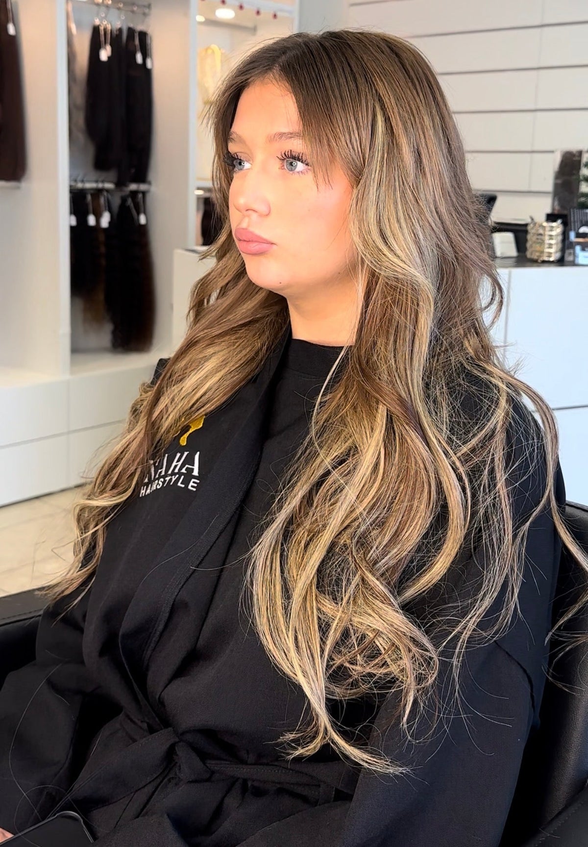 Extensions pour Cheveux Fins : Choisir le Raw Hair qui ne Pèse Pas